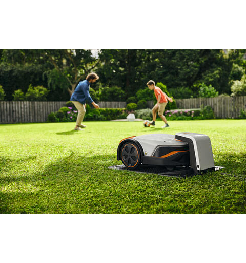 Stihl iMOW 5 Robotgressklipper For Plener Inntil 1500m2
