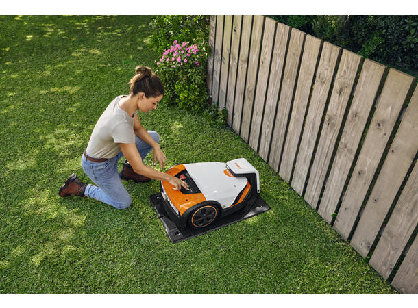 Stihl iMOW 5, 1500m2 Inkludert Monteringskit iKit L