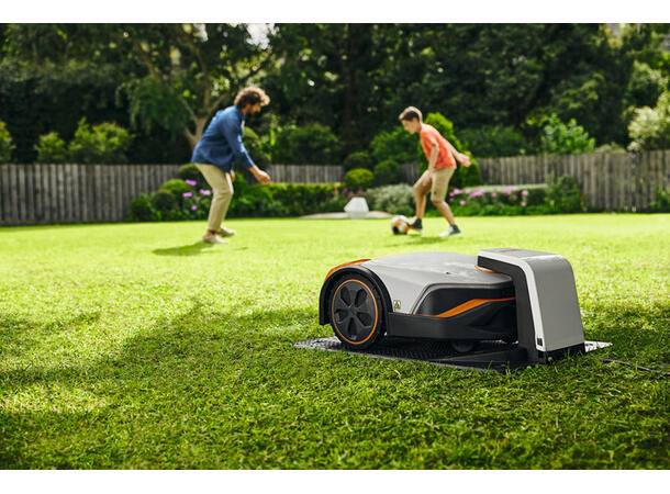 Stihl iMOW 6 Robotgressklipper For Plener Inntil 3000M2 